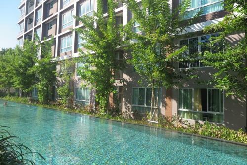 Apartamento Baan Kun Koey Condo
