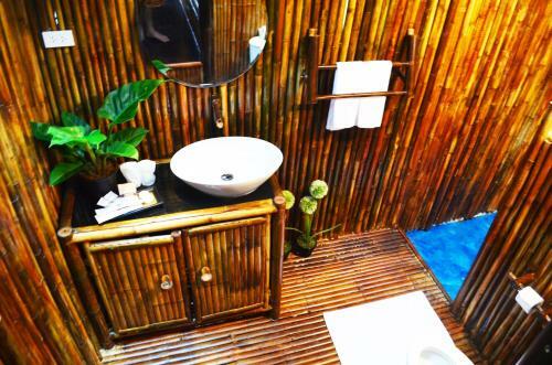 Lodge Eco Lanta Hideaway Beach Resort