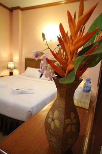 Lanta Sabai Hotel & Bungalows