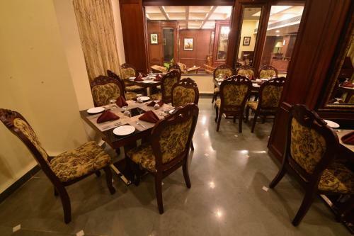 Seasons Hotel & Spa