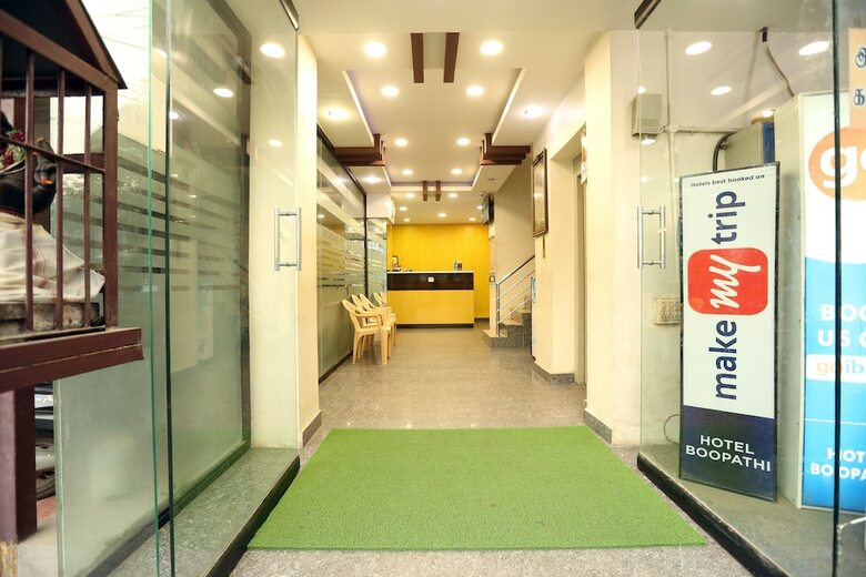 Oyo 37750 Hotel Boopathi International