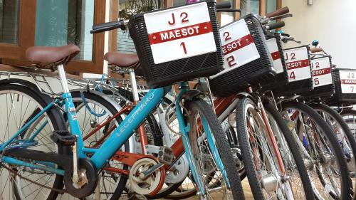 J2 Hotel Maesot
