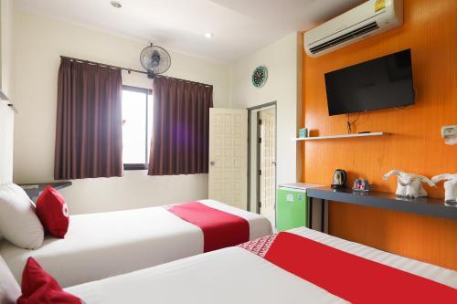 Koratburi Green Hotel