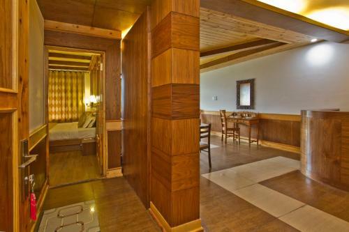 Hotel Vivaan Manali
