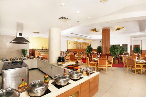 Hotel Green Park Chennai