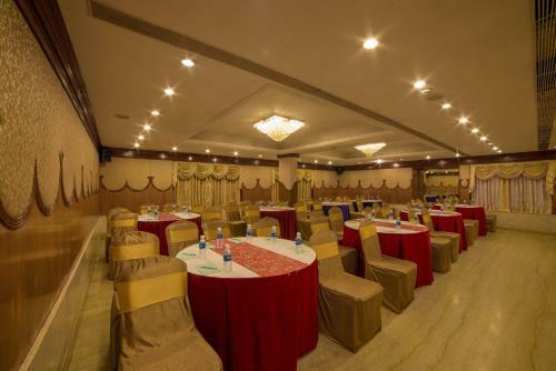 Hotel Raj Park