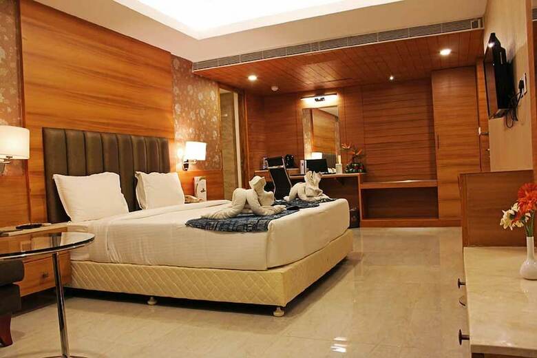 Hotel Chennai Le Palace