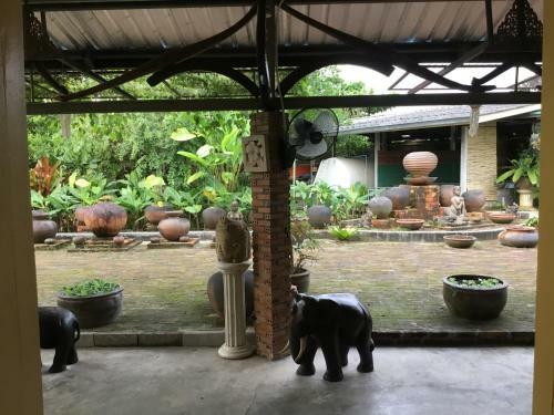 Hostal Casa Theresa Guest House