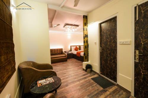 Silver Arch Hotel