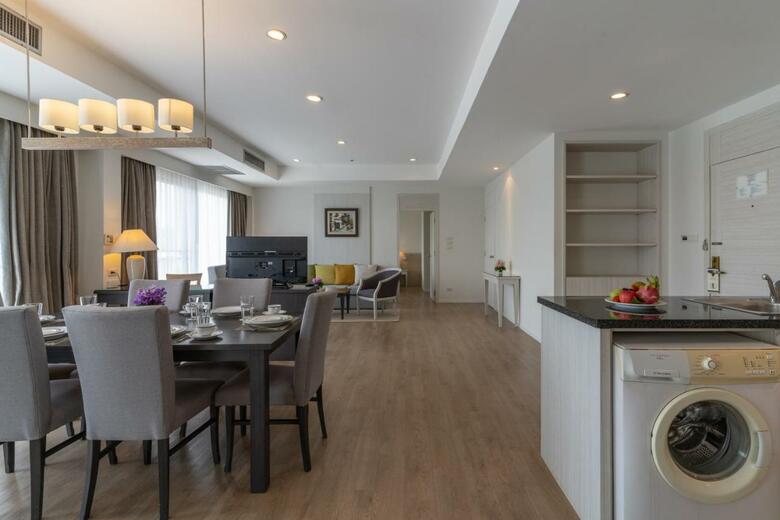 Karavel House Hotel And Serviced Apartments Sriracha