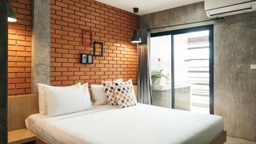 Journey Hostel Surat