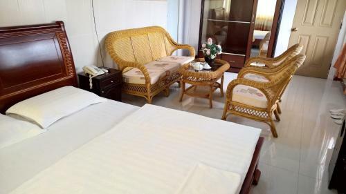 Quang Sang Hotel
