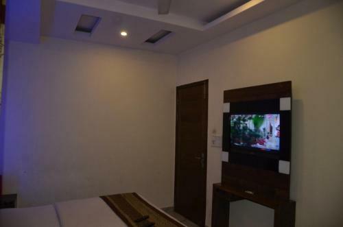 Hotel Saffron Inn