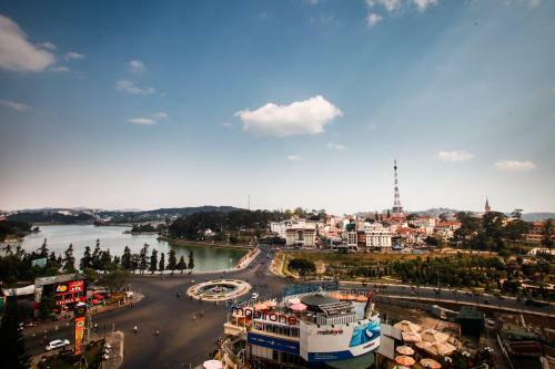 Ttc Hotel Premium Ngoc Lan