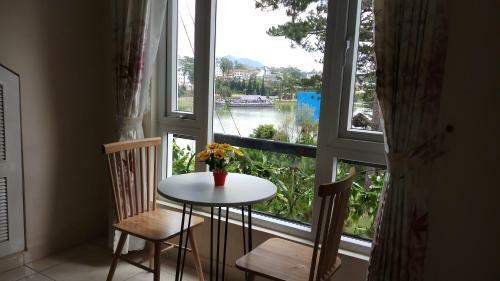 Hostal Thang Lap Hotel