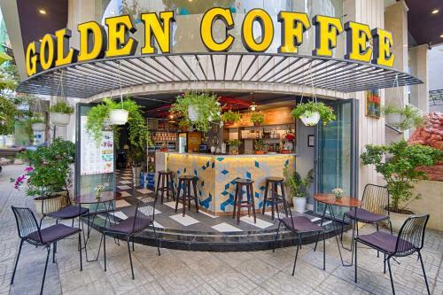 Golden Star Hotel