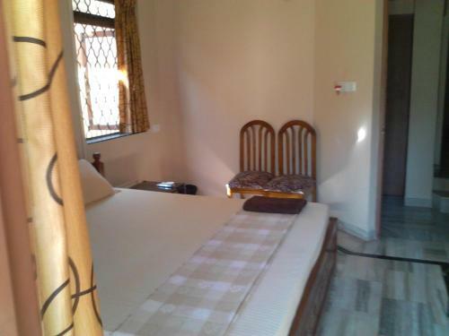 Hostal Menezes House