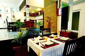 Hotel Flowergarden Homestay