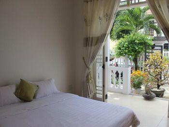 Bed & Breakfast Little House Homestay
