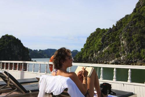 Ha Long Seasun Cruise
