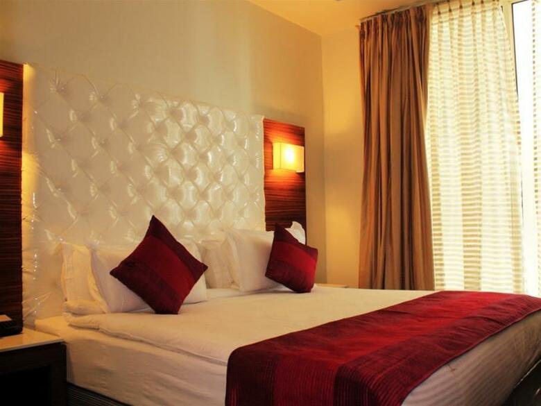 Hotel Ivory 32