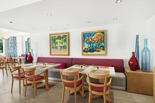 Hotel Bah�a Suites Camp De Mar