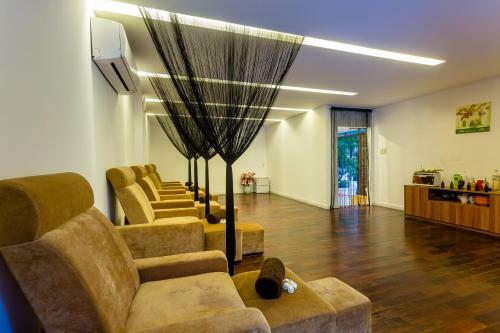 Hotel Vinh Hung Riverside Resort & Spa