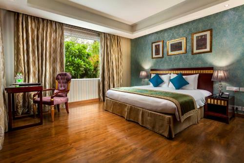 Hotel Justa Atrio