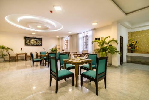 River View Hotel