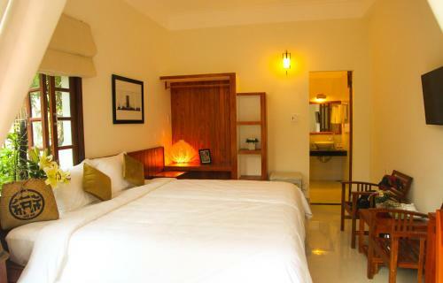 Hotel Charming Homestay