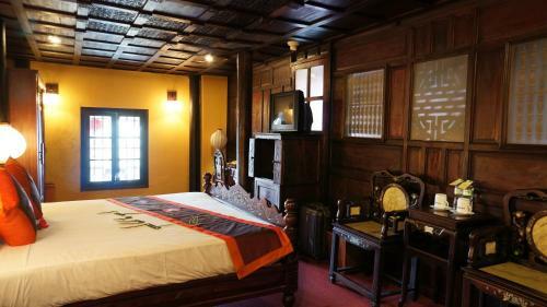 Vinh Hung Heritage Hotel