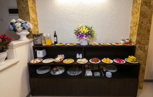 Hanoi Elpis Hotel