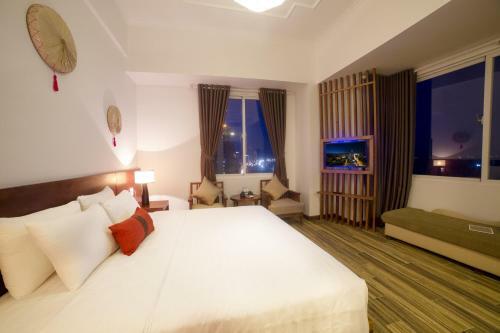 The Light Hotel & Spa