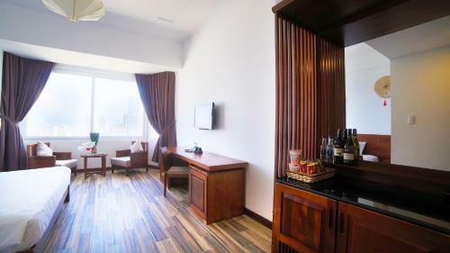 The Light Hotel & Spa