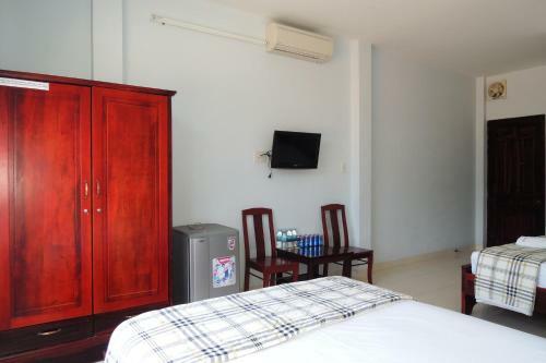 Quang Nhat Hotel