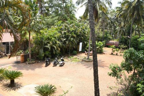 Hostal Wavelet Beach Resort