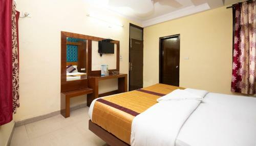 Hotel Darpan Palace