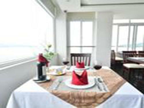 Majestic Nha Trang Hotel