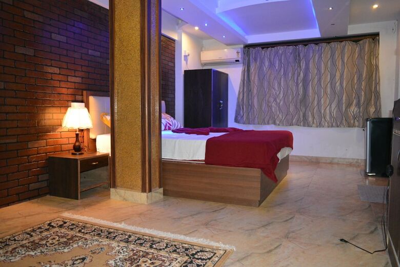 Hostal Roundcube Guest House
