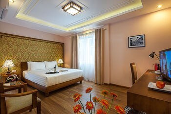 Spring Flower Hotel