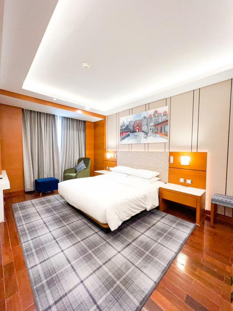 Piccadily Hotel New Delhi