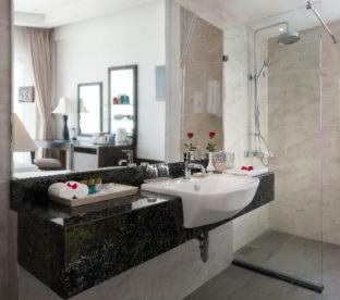 Legend Sea Hotel
