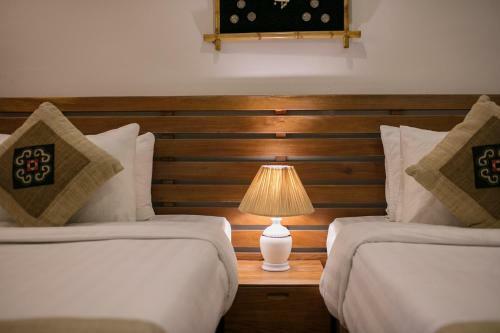 Sunny Mountain Hotel