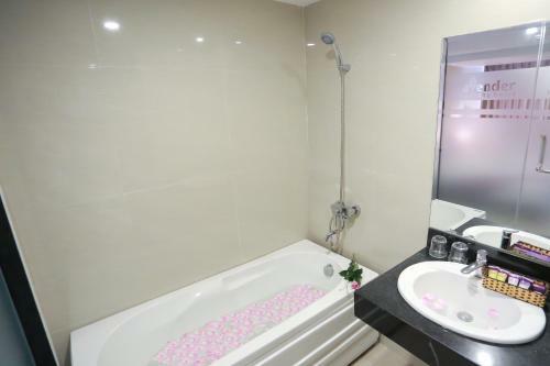 Lavender Nha Trang Hotel