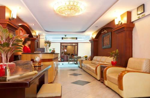 Atrium Hotel