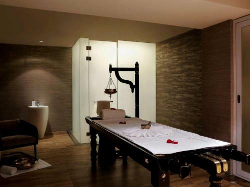 Hotel Pullman New Delhi Aerocity