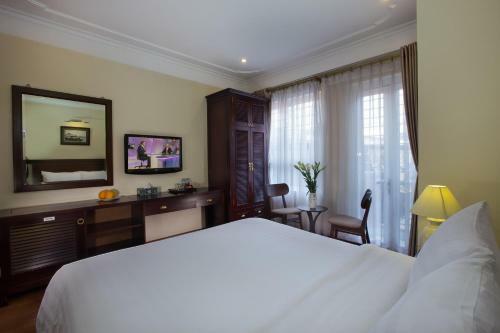 Classic Street Hotel