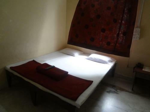 Lodge Hotel Rajmandir