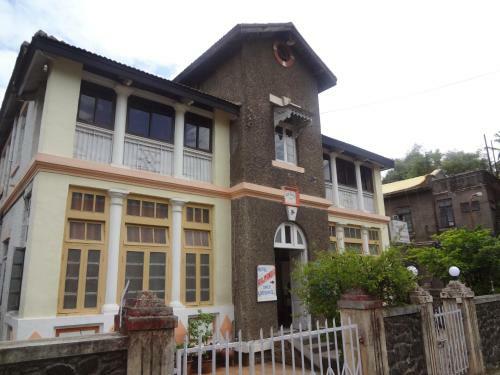 Lodge Hotel Rajmandir