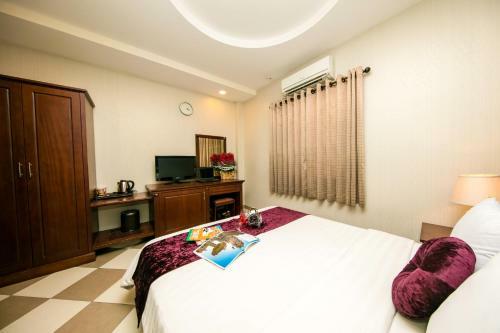 Quy Hung Hotel